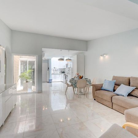 אדחה Beautiful Bungalow In Island Village מראה חיצוני תמונה