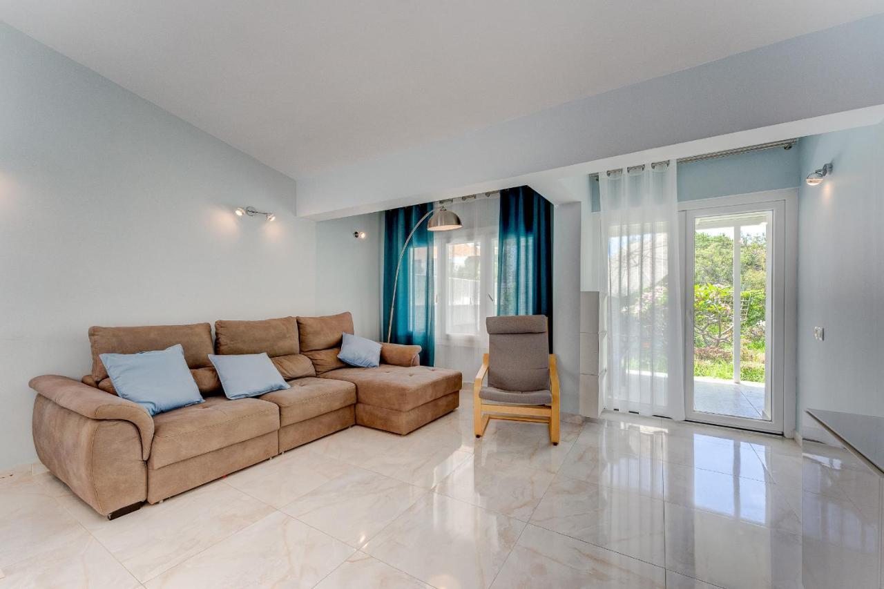 אדחה Beautiful Bungalow In Island Village מראה חיצוני תמונה
